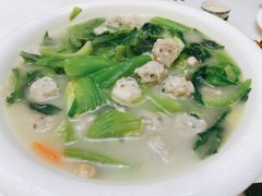 -东豪园林海鲜酒家(南港路辅路店)