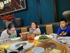 -黄泥岗·地道湖北菜(奥特莱斯店)