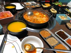 -烤路里·韩国品质自助烤肉(石路天虹4号店)