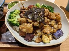 日式咖喱杂蔬鸡肉小麦饭-HELLO 27 意面·沙拉·帕尼尼