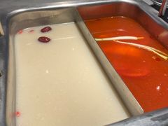 -尚尚仙·酸汤猪手·猪肚鸡火锅(华联万柳购物中心店)