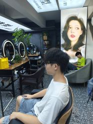 点击看大图 -藤野造型专业烫染接发