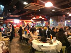 大堂-鲜入围煮花胶鸡海鲜火锅