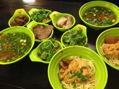 大合照-张记牛肉面馆(天津路店)