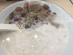 -佰搭果·广式茶餐厅(西华路店)