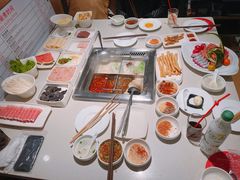 -海底捞火锅鲜切牛肉主题店(长寿路店)