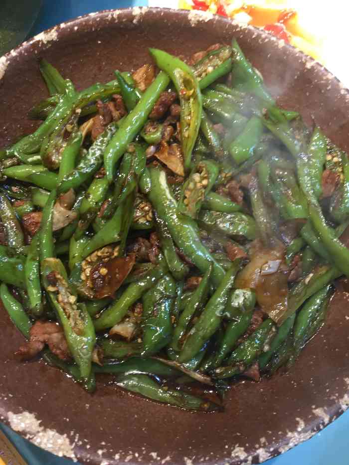 爱上饭湖南菜(龙华店)-"五一打卡爱上饭,菜品分会员价和非会员价,.