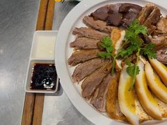 招牌卤狮头鹅七拼-潮界(凯德晶萃店)