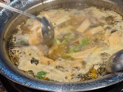 -老船舫·现做活鲜鱼馆(东郊记忆店)