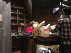 -玛格萝妮(汇智国际商业中心店)