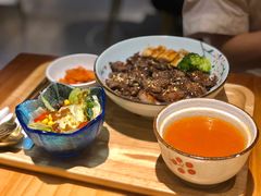 炙烧鹅肝小排碗-POKEE VIA&Brunch·维娅(重庆来福士店)