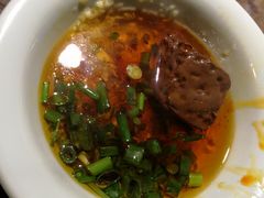 -红九格老火锅(三峡广场店)