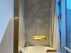 -Ting无边际江景酒店(重庆解放碑云端之眼店)