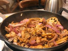 -胡须佬鸡煲四季火锅店(石厦西村直营店)