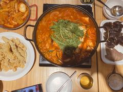 部队火锅-山海珍味韩国料理(奥城店)