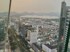 -Hi City·城市之巅