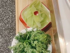 -洪氏嗨捞·猪肚鸡火锅(阳光天地店)