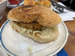 特大猪扒包-金华冰厅