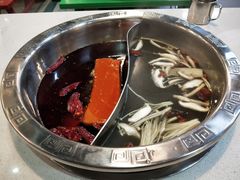 -憨铁匠老火锅(龙岗万科里店)