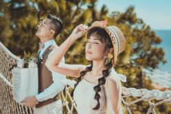 -现代经典婚纱摄影