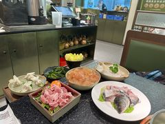 -得意咚瓜·顺德鱼生·冬瓜火锅(深圳首店)