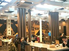 大堂-麦当劳(广州南站店)