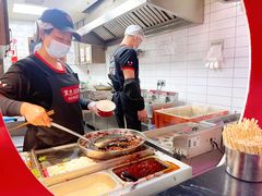 -黑色经典臭豆腐·湖南特产(坡子街店)