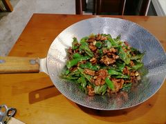 卜辣椒炒肉-老湖南·河鱼一锅鲜(兆禾里店)