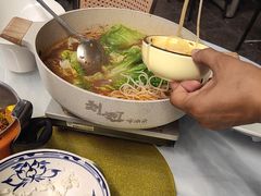 -刘姐啤酒鱼民族演艺餐厅(西街总店)