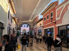 -佛罗伦萨小镇广佛名品奥特莱斯(疏港路店)