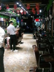 点击看大图 -震轩美容美发