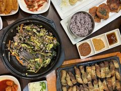 -釜山豚骨汤饭(芝罘万达广场店)
