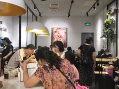 大堂-吉祥馄饨(虹桥火车站店)