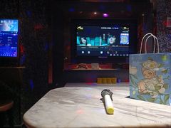 -加州红歌声宴KTV(白石洲店)