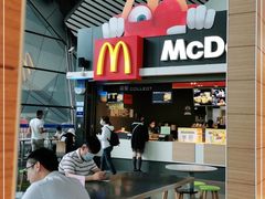 -麦当劳(吴圩机场店)
