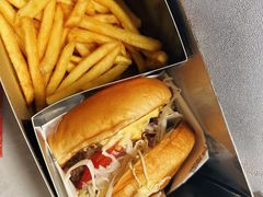 -TRIPS BURGER(大钟寺店)