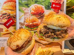 -必胜客(WOW中心城店)