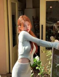 -丝语萱形象