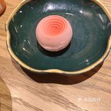 以和牛畅吃为特色，牛肩肉、牛上脑肉质鲜嫩多汁、纹路清晰