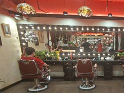 -东方先生国潮男士理发馆