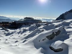 -玉龙雪山游客服务中心