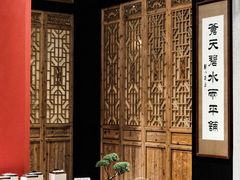 -龙悦湾酒家·八阵鱼生·渔人码头店