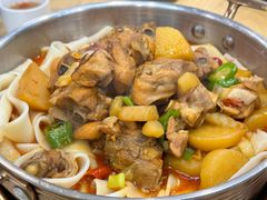 新疆大盘鸡-西部马华清真兰州牛肉面·烧烤夜市(上地店)