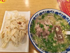-八百里牛肉汤(盖饭·锅贴·万象城店)