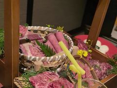 -山川小町·极番烧肉(新地假日广场店)