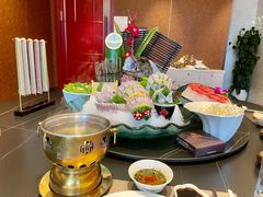 -鼎泰亨·海鲜牛肉餐厅(滨江店)