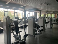 -耀恒健身(南浦地铁店)