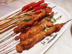 -老街烧烤大排档·地道湖北菜·龙虾馆(汉口火车站店)