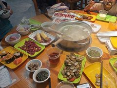 -养牛邓·潮汕牛肉海鲜自助火锅(广州店)