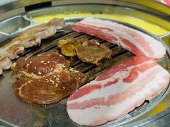 -哈哈碳都·牛肋条无限自助烤肉(台江万达店)